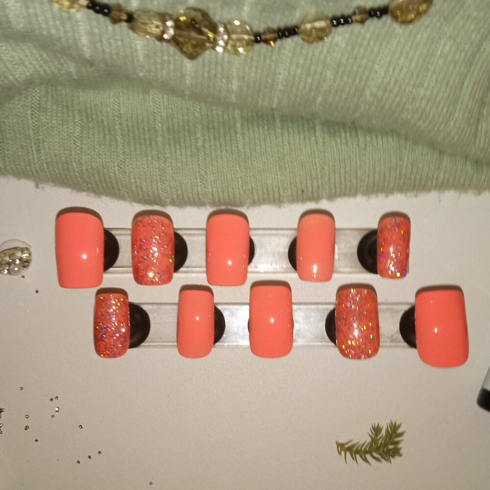 24-pc Simply Polished Press-on Nail Set